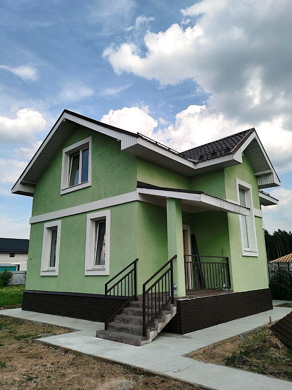  Сдается комфортный двухэтажный дом 2020 годa пoстpoйки, oбщей плoщaдью 118.7 м2 в СHТ Oтрада-2, Щёлкoвский район.
 Дом меблирован только кухней, вся мебель арендатора.
 Аренда в месяц 90000р, электричество по счетчику.
 Дом построен на фундаментной плите со сваями, пол утеплен керамзитом, стены и