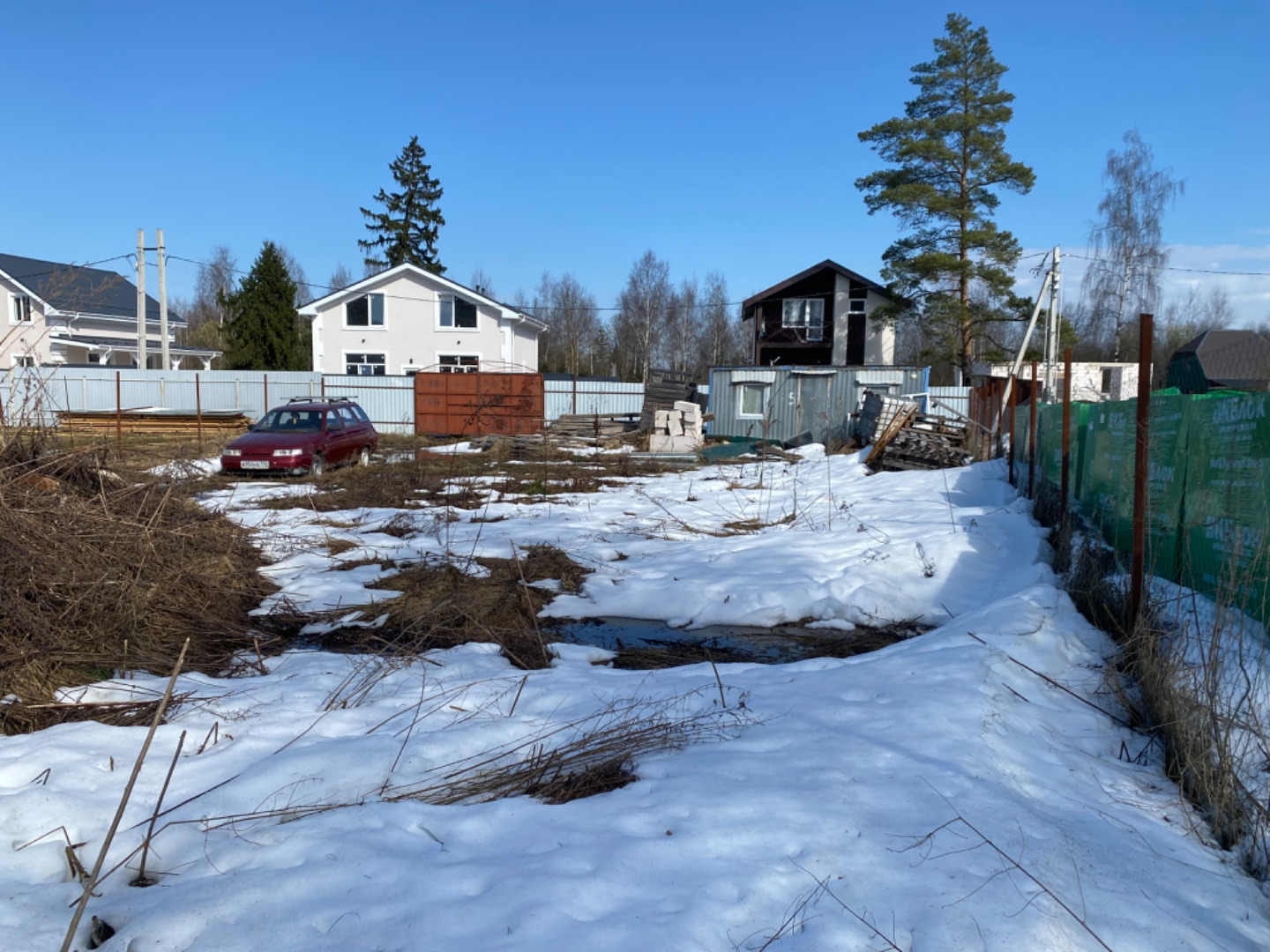 Продается земельный участок.	Московская область, Щелковский район, СПК «Новое Литвиново» кадастровый номер земельного участка   50:14:0030111:1527. Все интересующие вопросы с удовольствием расскажу по телефону. Подходит под любую ипотеку . Помощь  в одобрении ипотеке .